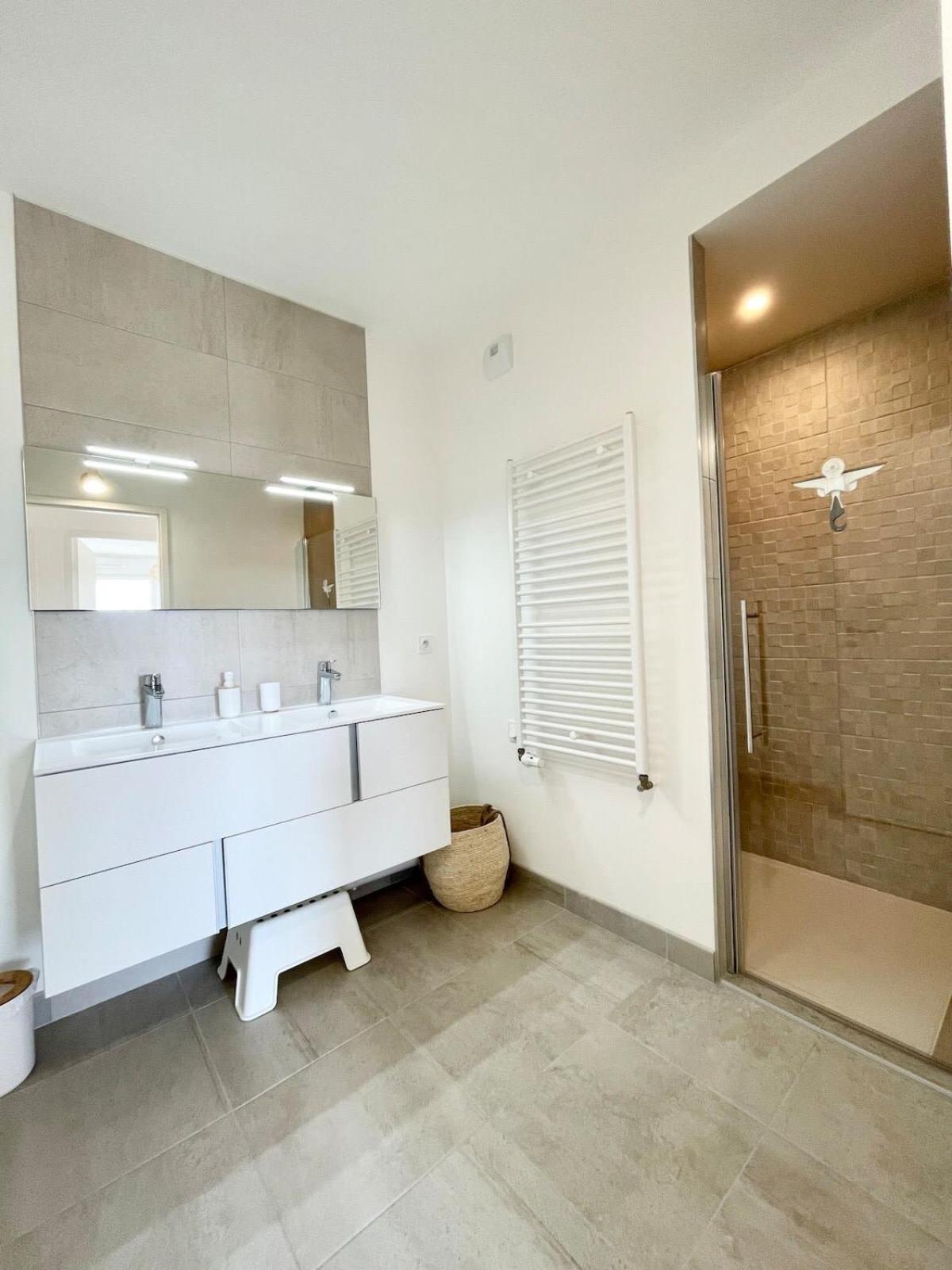Spacieux Appartement Neuf De Standing Hyper Cosy Larmor-Plage Bagian luar foto